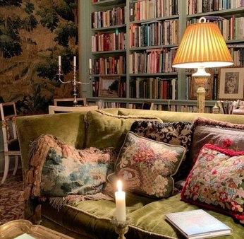 A cover of "interiors" cluster. The owner is wafflenattor. The cluster consists of 11 elements.