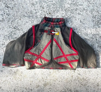 A cover of "DIY" cluster. The owner is falens. The cluster consists of 4 elements.