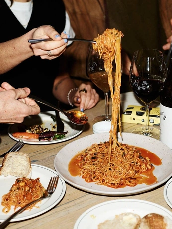 A cover of "Caasa pasta bar" cluster. The owner is kavyatalreja. The cluster consists of 109 elements.