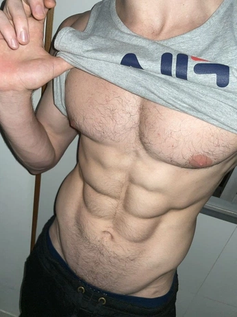 A cover of "muscle" cluster. The owner is monkas. The cluster consists of 23 elements.