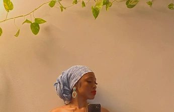 A cover of "love ," cluster. The owner is belaenyen. The cluster consists of 4 elements.