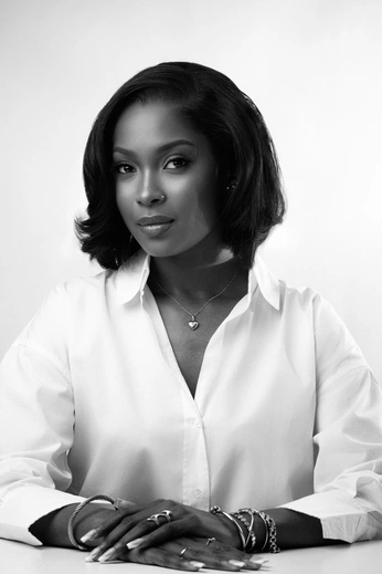 A cover of "Lady E" cluster. The owner is eoshilagun. The cluster consists of 7 elements.