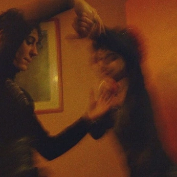 A cover of "cackle" cluster. The owner is monstranceclock. The cluster consists of 53 elements. 2 create it.