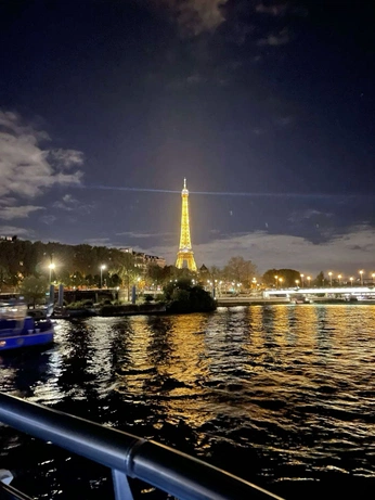 A cover of "fun" cluster. The owner is lindeschreuder. The cluster consists of 1 element.