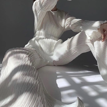 A cover of "Inspiration" cluster. The owner is moonjellybeans. The cluster consists of 41 elements.