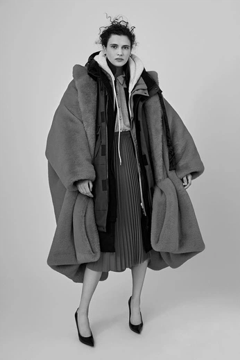 A cover of "portrait" cluster. The owner is tiannabell. The cluster consists of 27 elements.