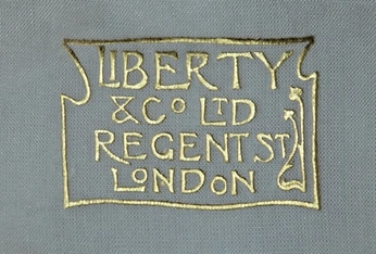 A cover of "CSMNR" cluster. The owner is aly. The cluster consists of 11 elements.