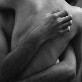 A cover of "closeup" cluster. The owner is dianaolvera. The cluster consists of 1 element.