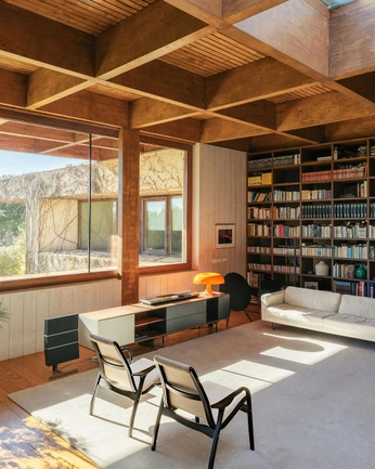 A cover of "Architecture - Interiors" cluster. The owner is dnems98. The cluster consists of 33 elements.