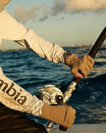 A cover of "Invincible" cluster. The owner is snackfarmer. The cluster consists of 57 elements.