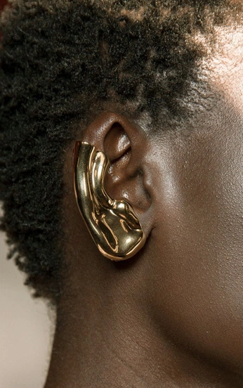 A cover of "details" cluster. The owner is agabribatista. The cluster consists of 4 elements.