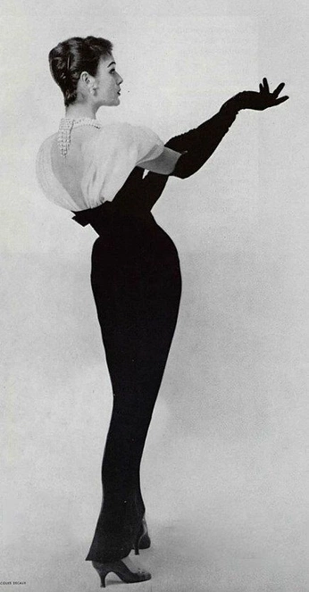 A cover of "Neostalgia" cluster. The owner is spedicando. The cluster consists of 14 elements.