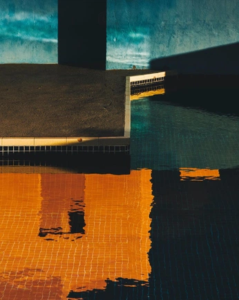 A cover of "Architecture" cluster. The owner is alice.marcone. The cluster consists of 2 elements.