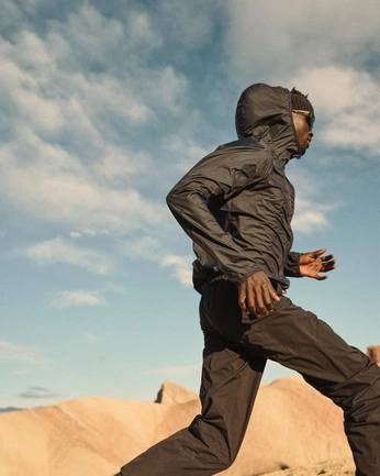 A cover of "SHELTER" cluster. The owner is kianarashel. The cluster consists of 49 elements.