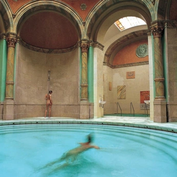 A cover of "Curosity" cluster. The owner is tayglad. The cluster consists of 3 elements.