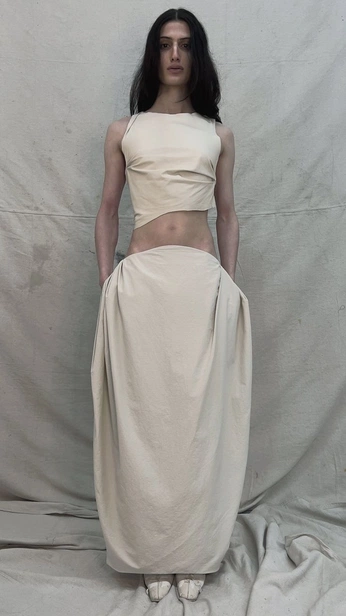 A cover of "Fashion" cluster. The owner is avaax. The cluster consists of 1 element.