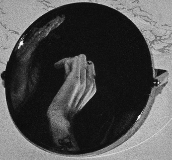 A cover of "⊙■ Black & White ■⁠⊙" cluster. The owner is emma.ghurpersad. The cluster consists of 22 elements.