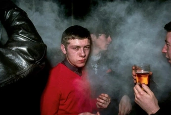 A cover of "Ladsladslads" cluster. The owner is boyeatsmoon. The cluster consists of 35 elements.