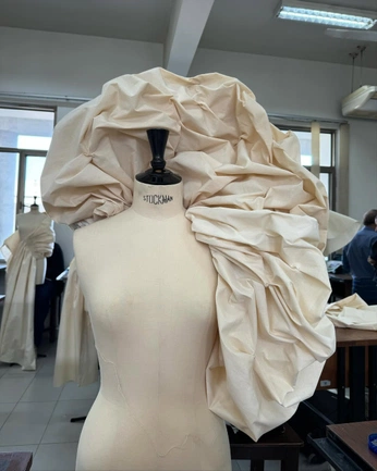 A cover of "a-line dress" cluster. The owner is kikitranova. The cluster consists of 1 element.