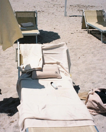 A cover of "Nimette" cluster. The owner is oce75018. The cluster consists of 1 element.