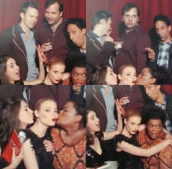 A cover of "Community" cluster. The owner is fuyubuns. The cluster consists of 167 elements.