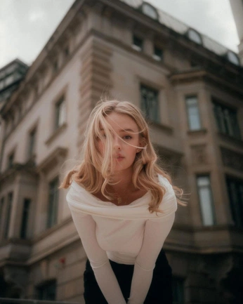 A cover of "Wunmi" cluster. The owner is byola. The cluster consists of 66 elements.