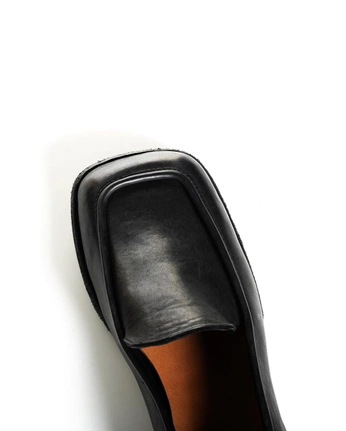 A cover of "shoe" cluster. The owner is sureisconn. The cluster consists of 5 elements.