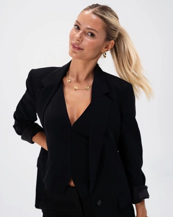 A cover of "Mackeznsie ceo" cluster. The owner is laynibecker. The cluster consists of 17 elements. 2 create it.