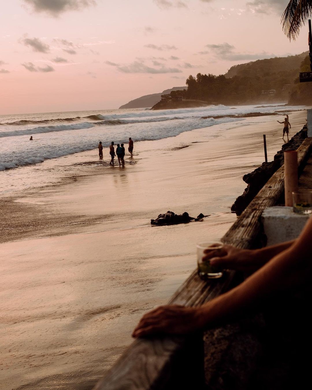 An Instagram carousel post added by biancadjardins on Aug 10, 2023. The author is @kamvachon.