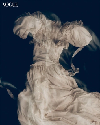 A cover of "COUTURE Ä '25" cluster. The owner is esmelia. The cluster consists of 6 elements.