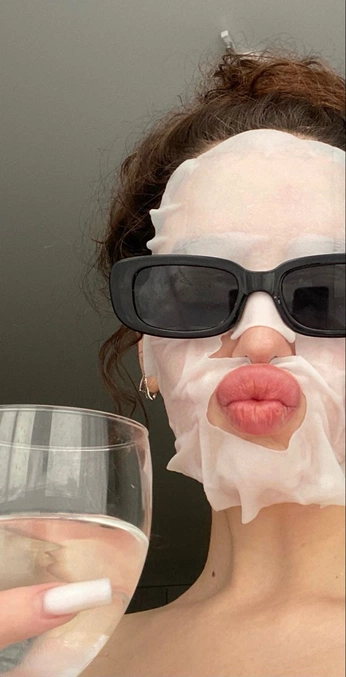 A cover of "DINA - SPA" cluster. The owner is poccs. The cluster consists of 13 elements.