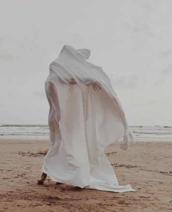 A cover of "POSIBLE PAINTKBGS" cluster. The owner is saveriostudio. The cluster consists of 8 elements.