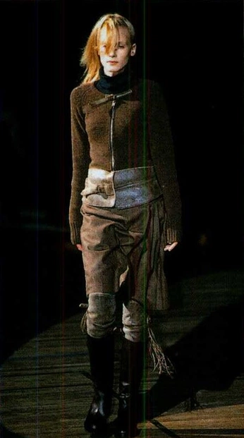 A cover of "gimme" cluster. The owner is swan. The cluster consists of 8 elements.