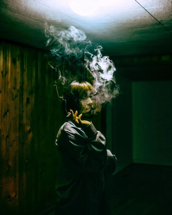 A cover of "Smoke and light" cluster. The owner is lifeisechoing. The cluster consists of 19 elements.