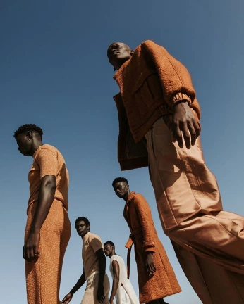 A cover of "Iskwele Look Book" cluster. The owner is gilgamesh. The cluster consists of 165 elements.