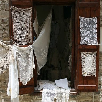 A cover of "Memory" cluster. The owner is designerinspo. The cluster consists of 52 elements.