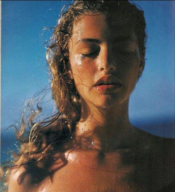 A cover of "ALWENA" cluster. The owner is 3peff. The cluster consists of 55 elements.