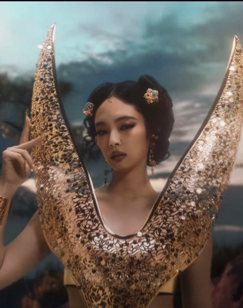 A cover of "Jennie" cluster. The owner is nmis1510. The cluster consists of 13 elements.