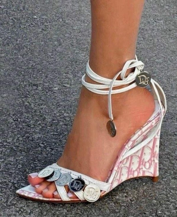 A cover of "wishlist" cluster. The owner is lillemor. The cluster consists of 1 element.