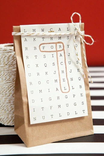 A cover of "Christmas Gift" cluster. The owner is anitahmoda. The cluster consists of 1 element.