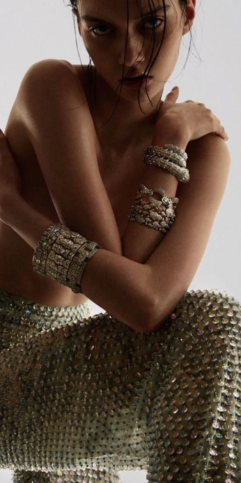 A cover of "YDE" cluster. The owner is ashcarla. The cluster consists of 69 elements.