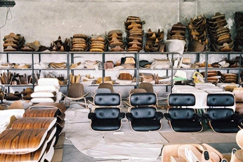 A cover of "vitra" cluster. The owner is petronifty. The cluster consists of 1 element.