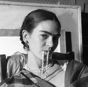 A cover of "Feminine" cluster. The owner is milamathernj. The cluster consists of 4 elements.