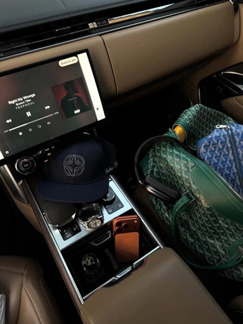 A cover of "Lifestyle" cluster. The owner is rsrch.io. The cluster consists of 4 elements.