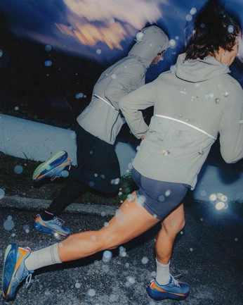 A cover of "GORE-TEX" cluster. The owner is sssami. The cluster consists of 64 elements.