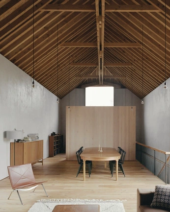 A cover of "interior" cluster. The owner is tanho. The cluster consists of 2 elements.