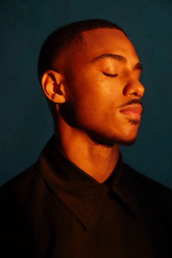 A cover of "인물" cluster. The owner is ppojakga. The cluster consists of 12 elements.