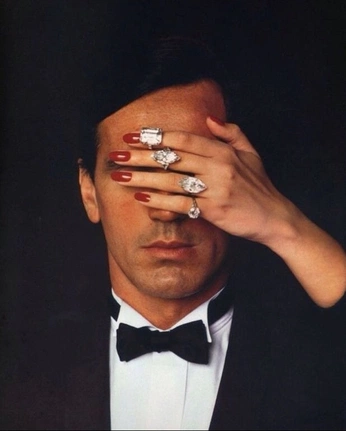 A cover of "Nils" cluster. The owner is petronifty. The cluster consists of 11 elements.