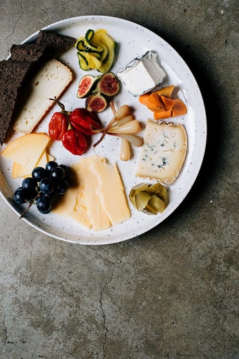 A cover of "Hmm" cluster. The owner is creationf. The cluster consists of 3 elements.