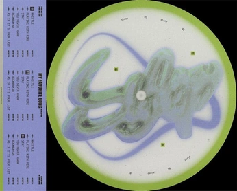 A cover of "portf+lio" cluster. The owner is almazed. The cluster consists of 14 elements.